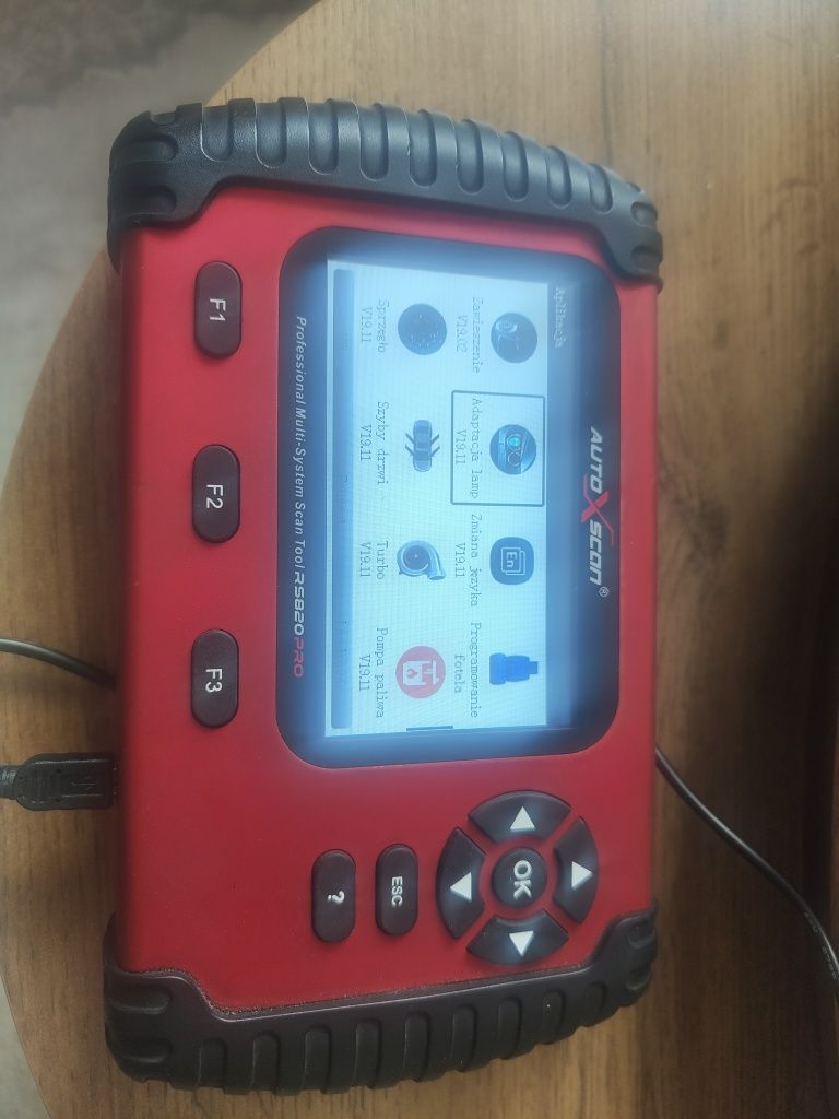 Tester diagnostyczny autoxscan RS820pro