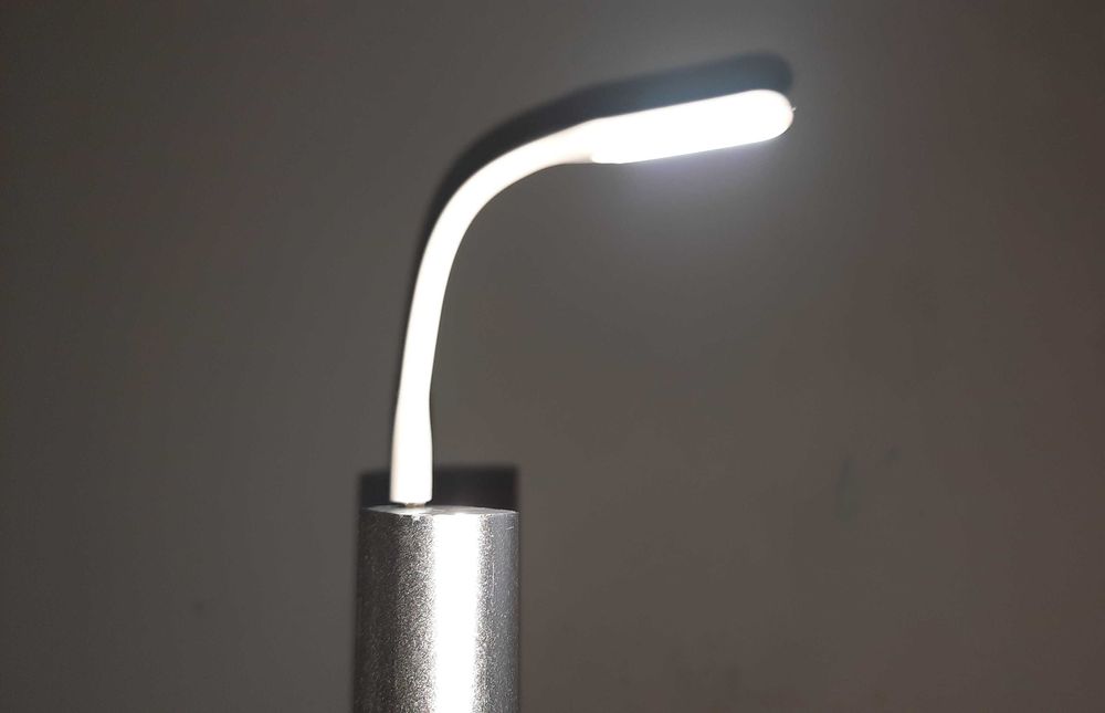 Гибкий USB LED светильник нейтральный для Ноутбука Повербанка гнущийся