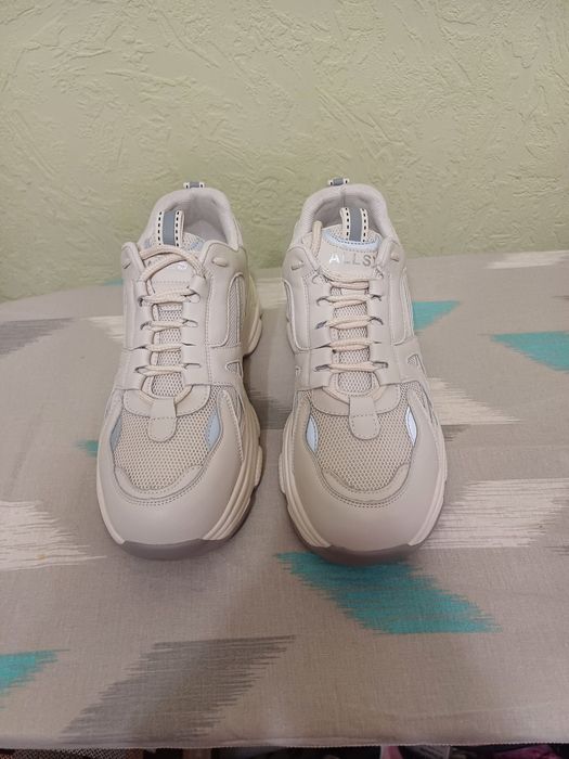 Продам кроссовки  Allsy(Lonza)