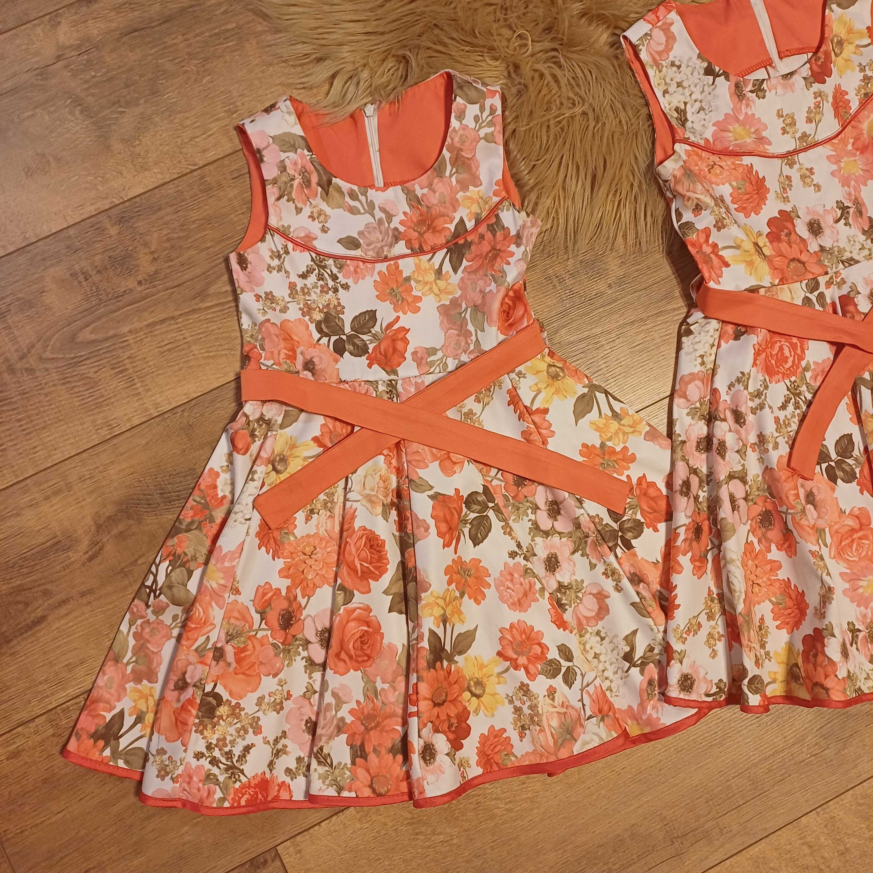 Eleganckie sukienki dla bliźniaczek w kwiaty