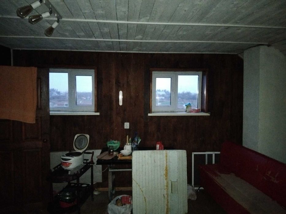 Продам двухповерховий універсальный гараж.