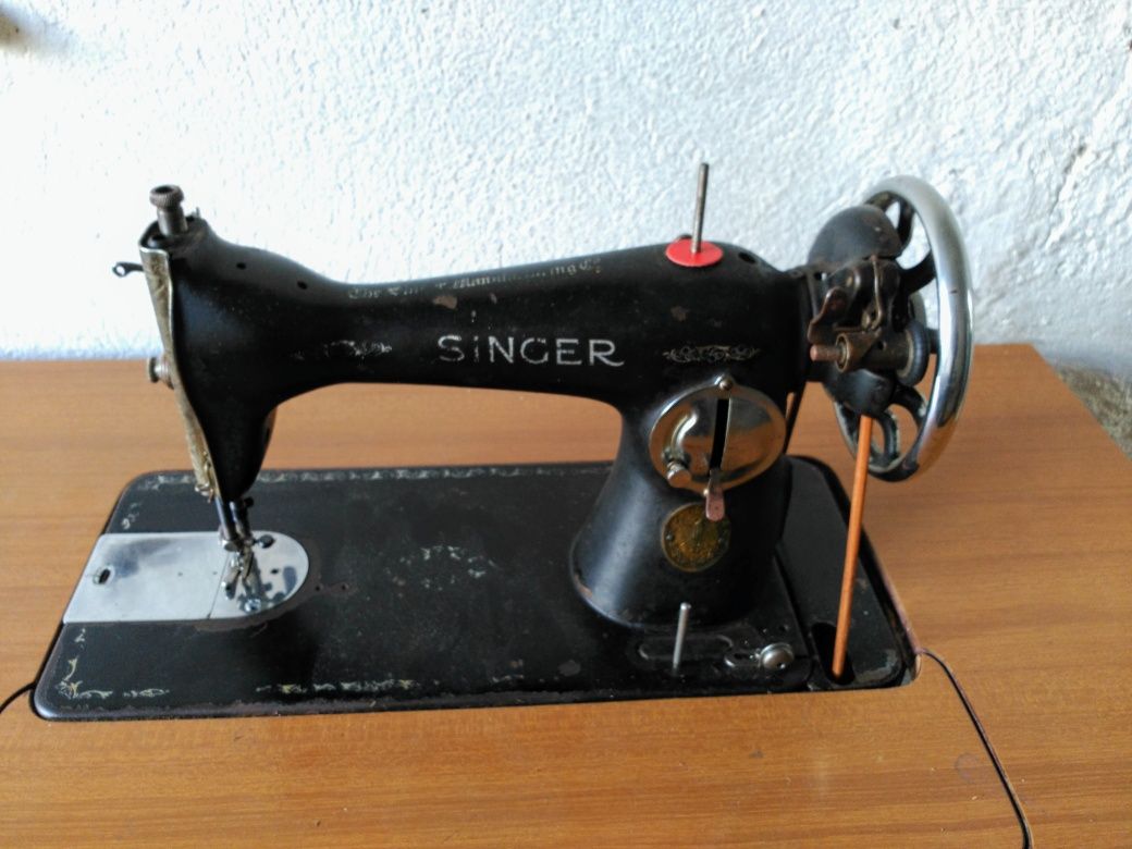 Máquina de costura Singer