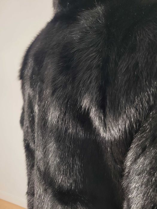 futro naturalne rozm. 40 nutria czarne krótkie z kołnierzem