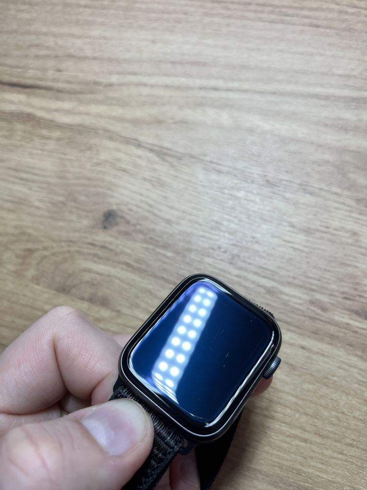 Apple watch SE 44mm LTE
