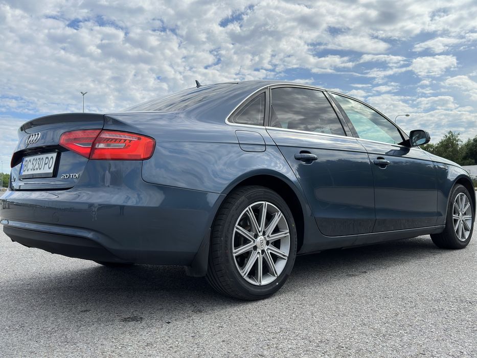 Audi A4 2015 дизель 2.0