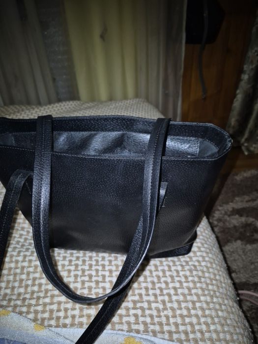 Сумка жіноча шкіряна чорна bally