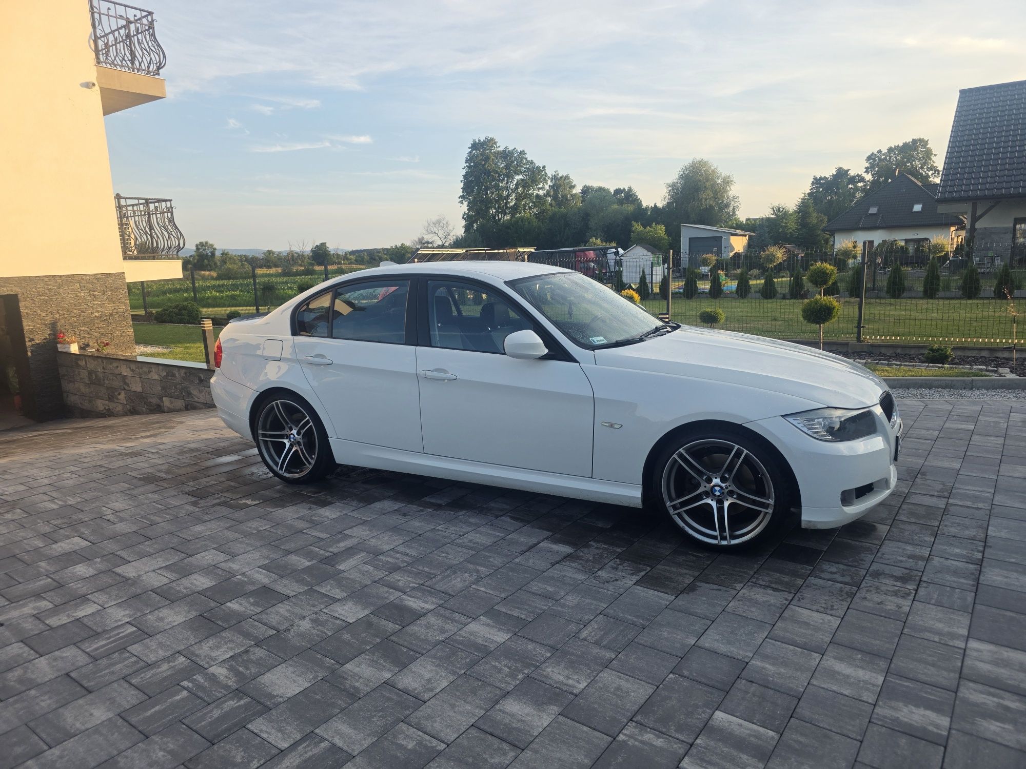 BMW E90 320d 2010r -  220K. CHIP