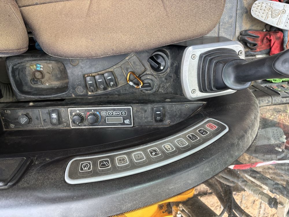 Нкскаватор JCB 220 2012р.в.