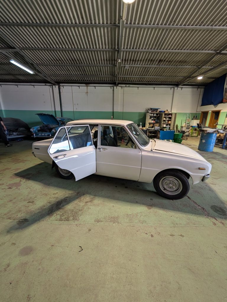 Mazda Família 1300 FA3