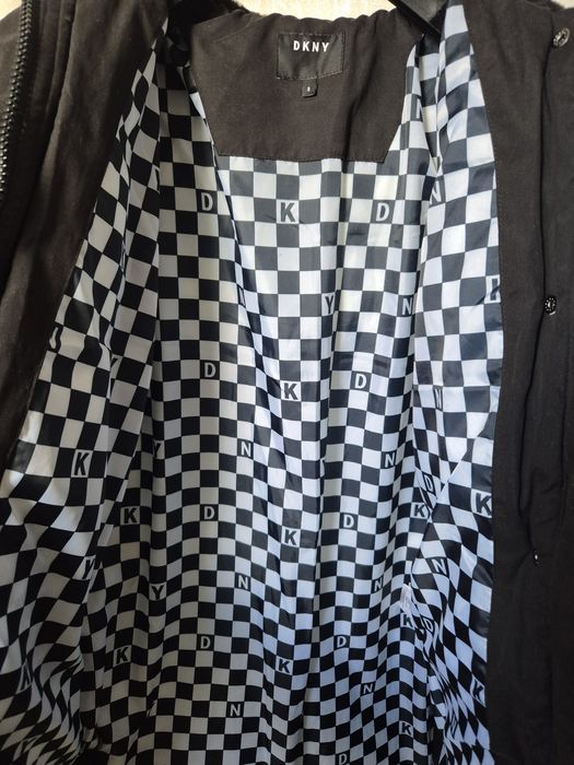 Зимове пальто DKNY  на 8р  куртка зимова  подовжена на дівчинку на хло