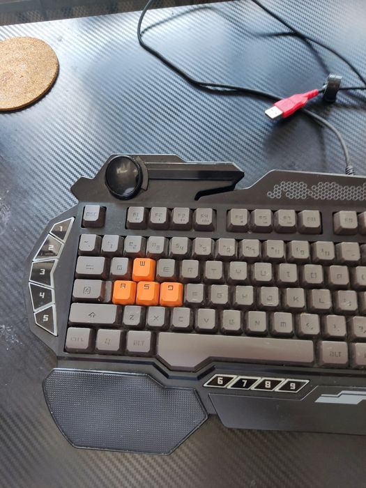 Klawiatura gamingowa Bloody A4Tech b314 z wygodną podpórka, podswietl.