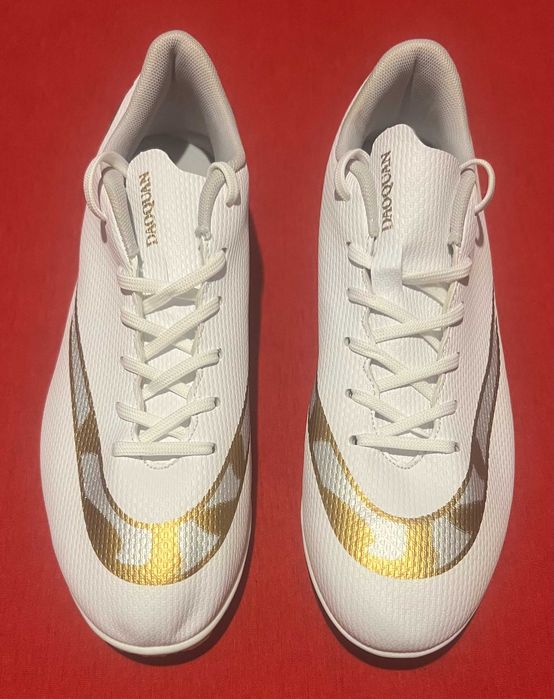 Сороконіжки DAOQUAN 42-43р 27,5см футзалки бутси  буци бампи копи