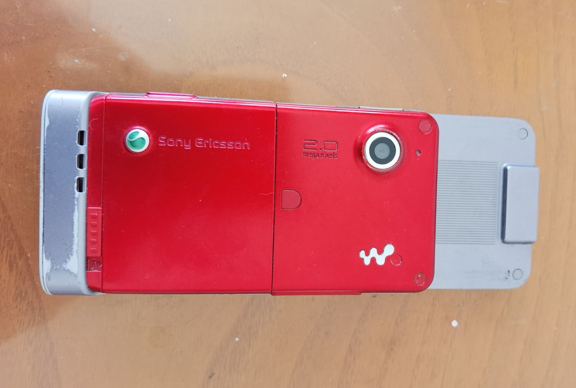 Sony Ericsson W715 e Nokia