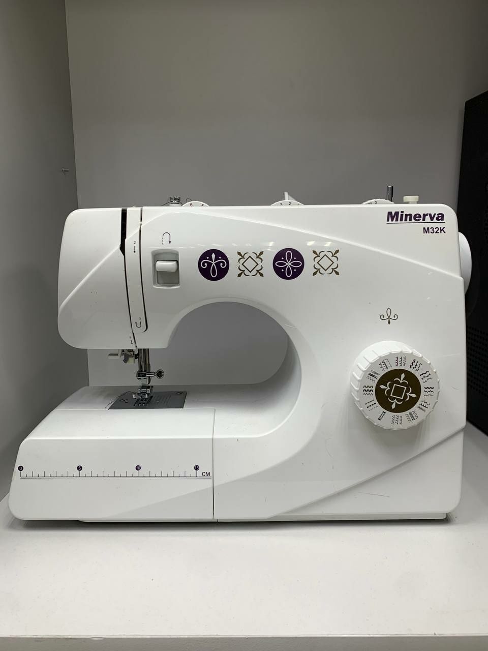 Швейная машина Minerva M32K