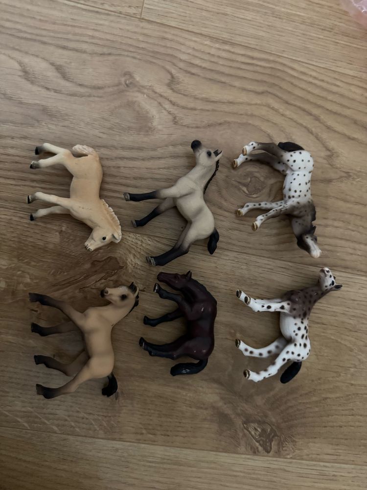 wycofane zrebaki figurek schleich , opis!!