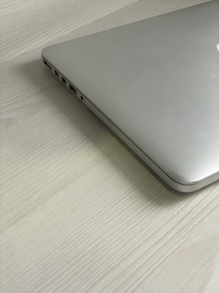 Apple MacBook Pro 13”, 2015р, і5, SSD 512gb, 8gb ОЗУ. Макбук ноутбук