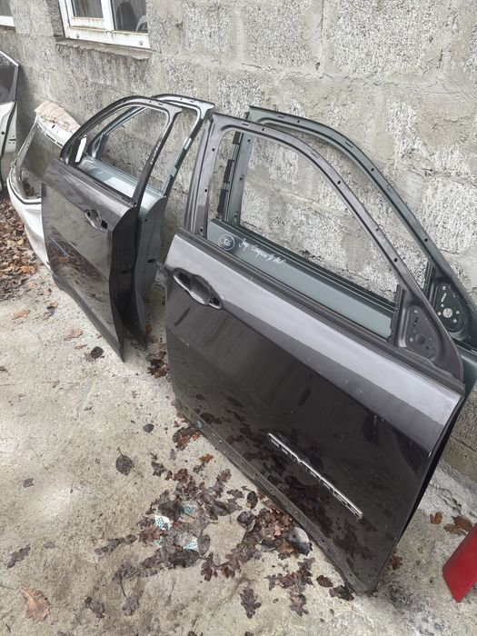 jeep compass двері (jeep compass) 68242542AD