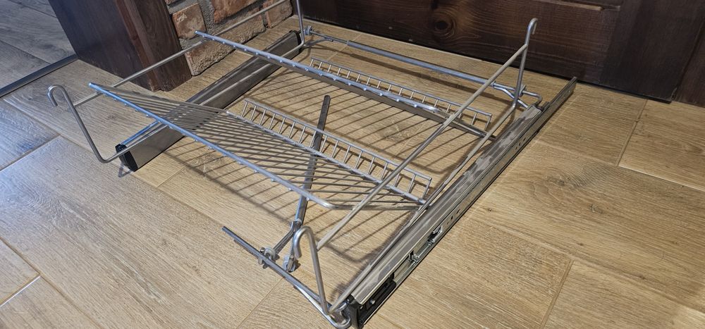 Półka na buty NOMET szer. 540-700 z miękkim domykiem