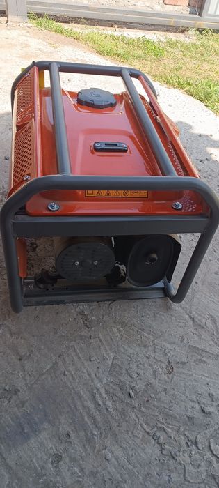 Генератор Husqvarna G2500P