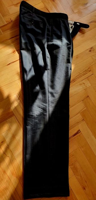 Garnitur 2 rzędowy, czarny, elegancki 100% wełna LAST MINUTE