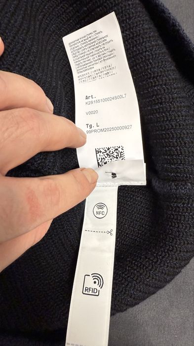 Светр оригінал Stone Island, колекція 25 року, розмір Л