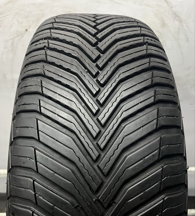 225/45/17 94Y Michelin Cross Climate 2