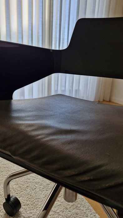Cadeira de Escritório de Design Premium - castanho chocolate  e Cromad