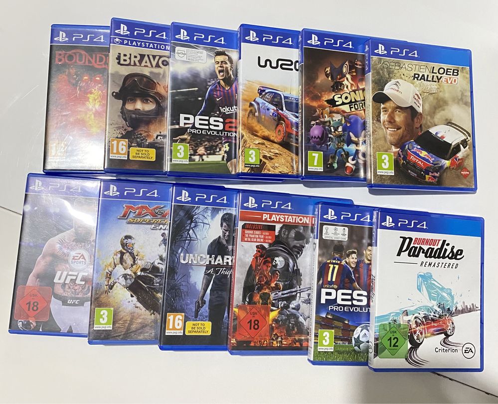 Ps4 slim de 1TB +2 comandos + base de carregador