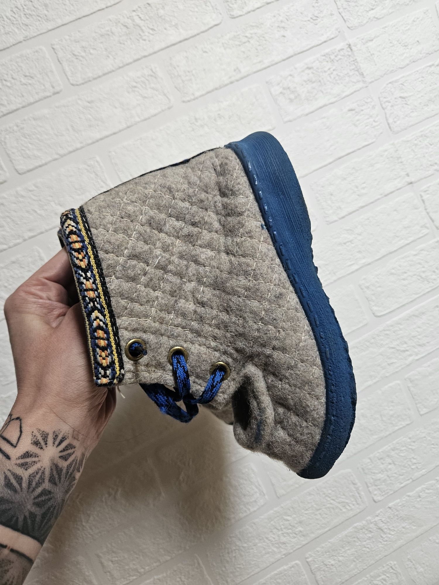 Buty wełniane 32