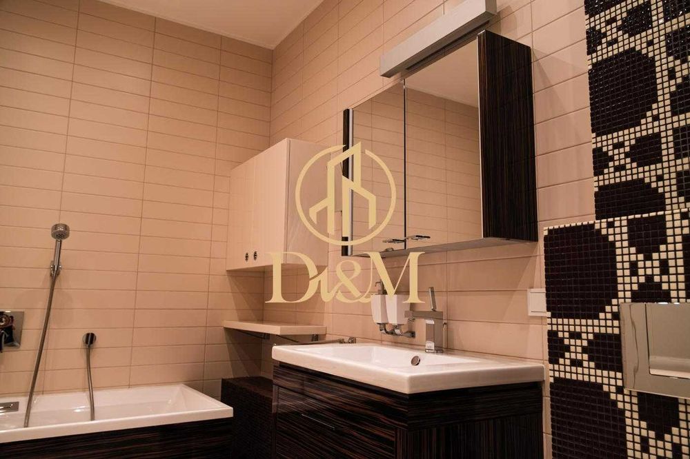 Квартира для великої родини. 4 спальні. Олімпійська.Тютюнника 5в