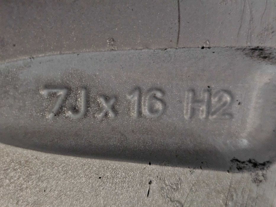 Диски титанові R16 5x120 7j ET40 ЦО72,2 2шт BMW F20 кузов 411 стиль