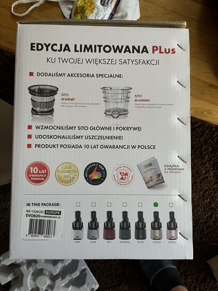 Wyciskarka wolnoobrotowa kuvings 820 plus + akcesoria
