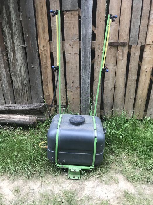 Продаю Оприскувач 5000грн, торг. Обмін оприскувач більше треба 300 л