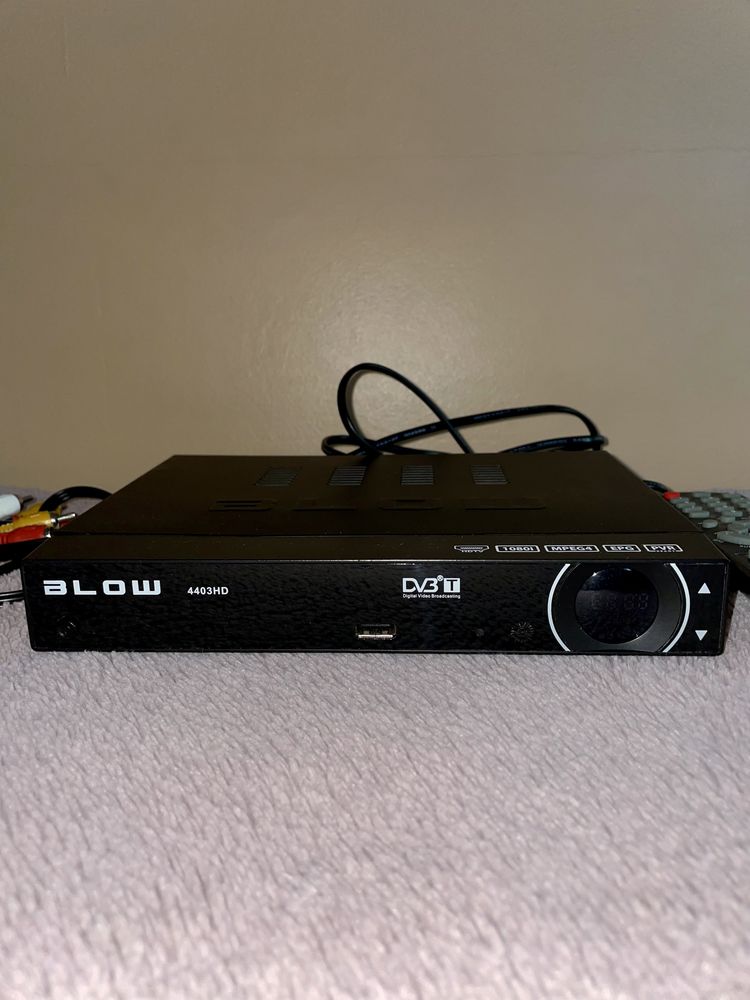 Tuner naziemnej telewizji cyfrowej BLOW DVB-T 4403HD