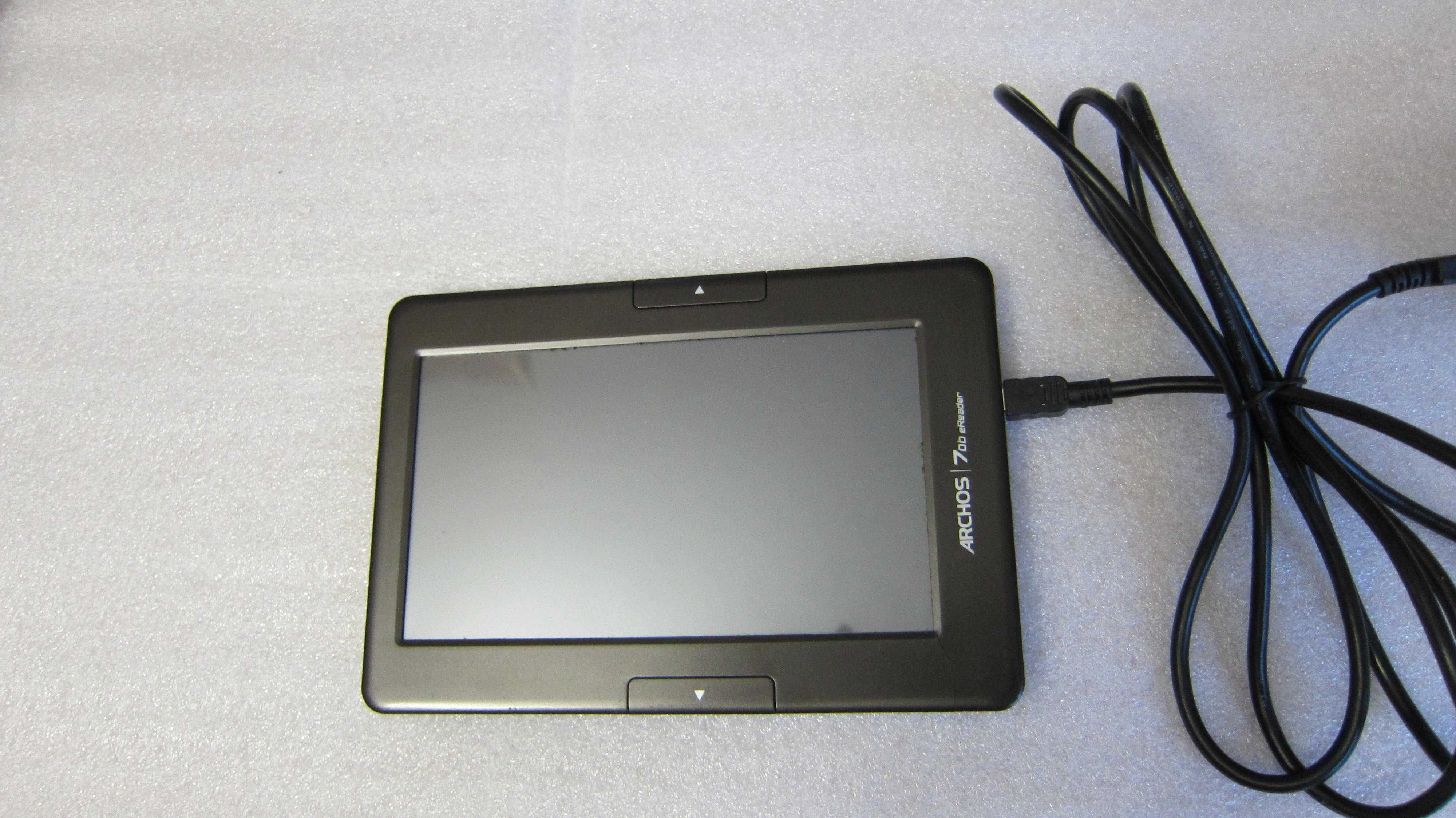 Czytnik Ebooków Archos 70b wylącza się