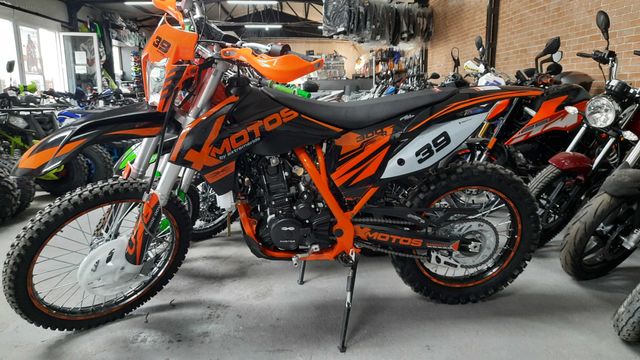 Cross X-motos XB-39 300cc MOCNY chłodzony cieczą RATY barton