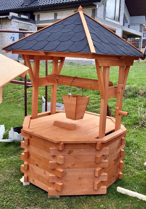 Studnia ogrodowa drewniana ozdobna Producent