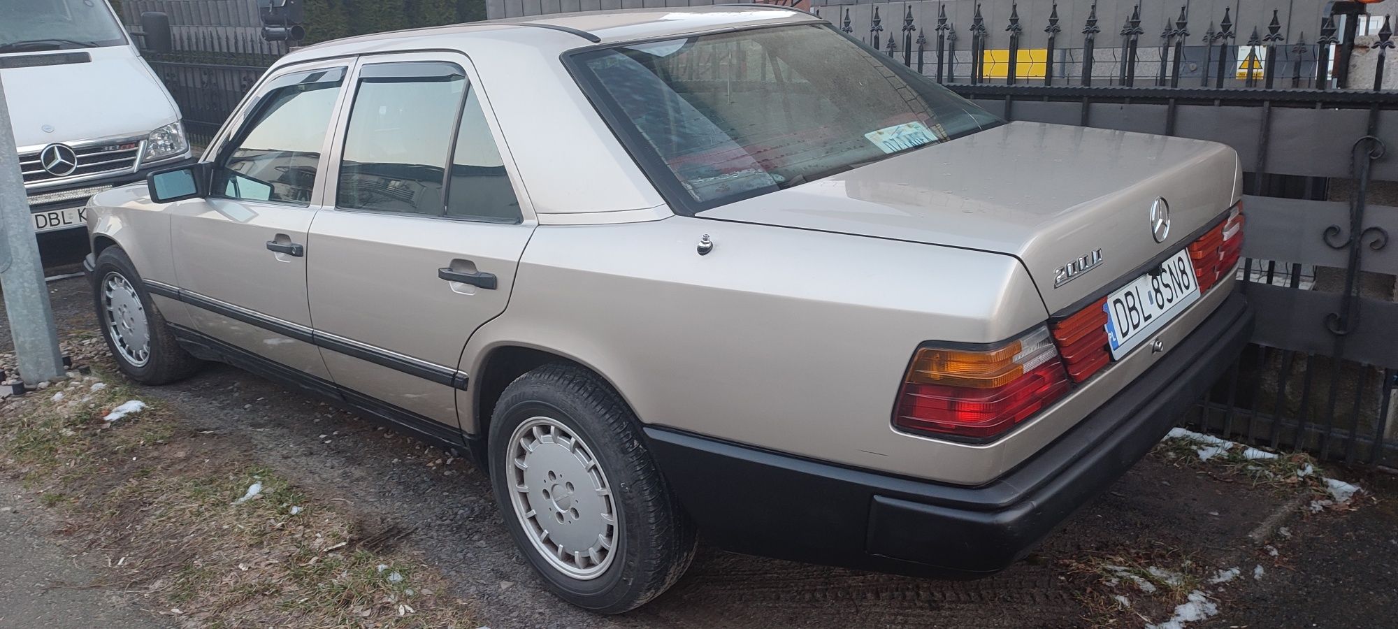 Mercedes W124, 200D 88r