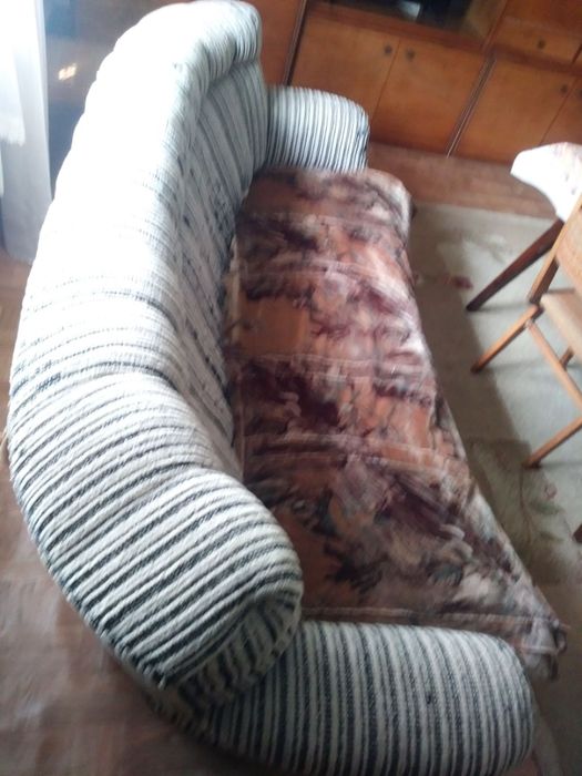 sofa i fotele na sprężynach