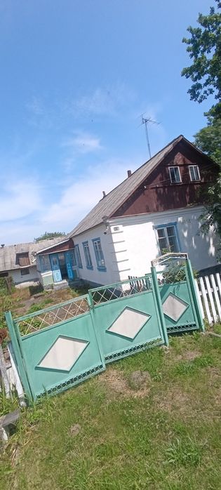 Продам будинок в селі Славів Житомирський район.