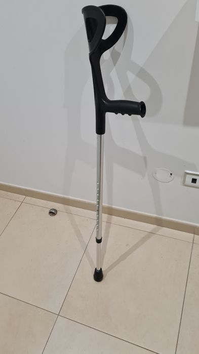 Muleta com apoio de cotovelo