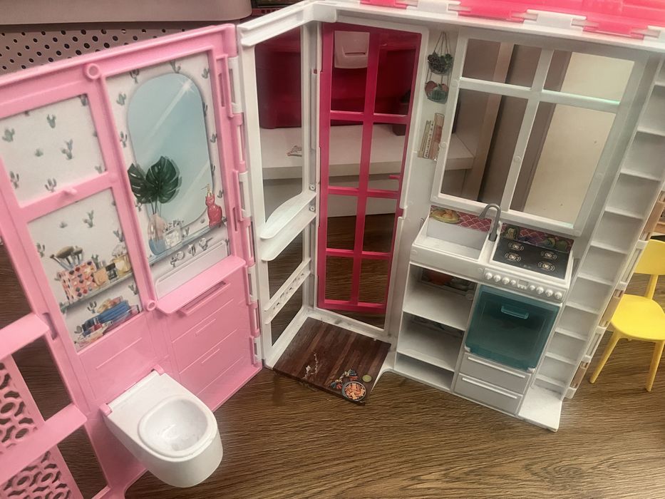 Domek skladany  dla  barbie, lalek