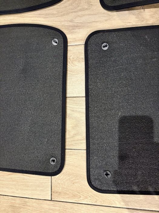 Dywaniki welurowe wycieraczki BMW e46 czarne oryginalne komplet