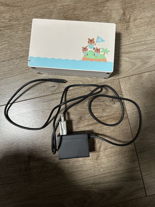 Nintendo switch док станція Animal Crossing: New horizons edition