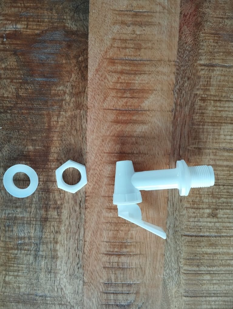 Kraniki do misy ceramicznej do wody