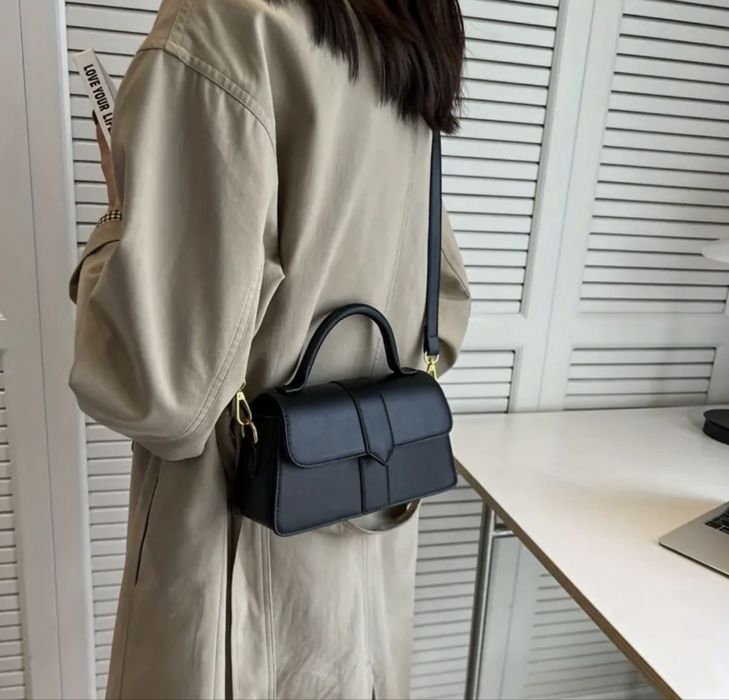 Сумка клатч. Чорна або молочна