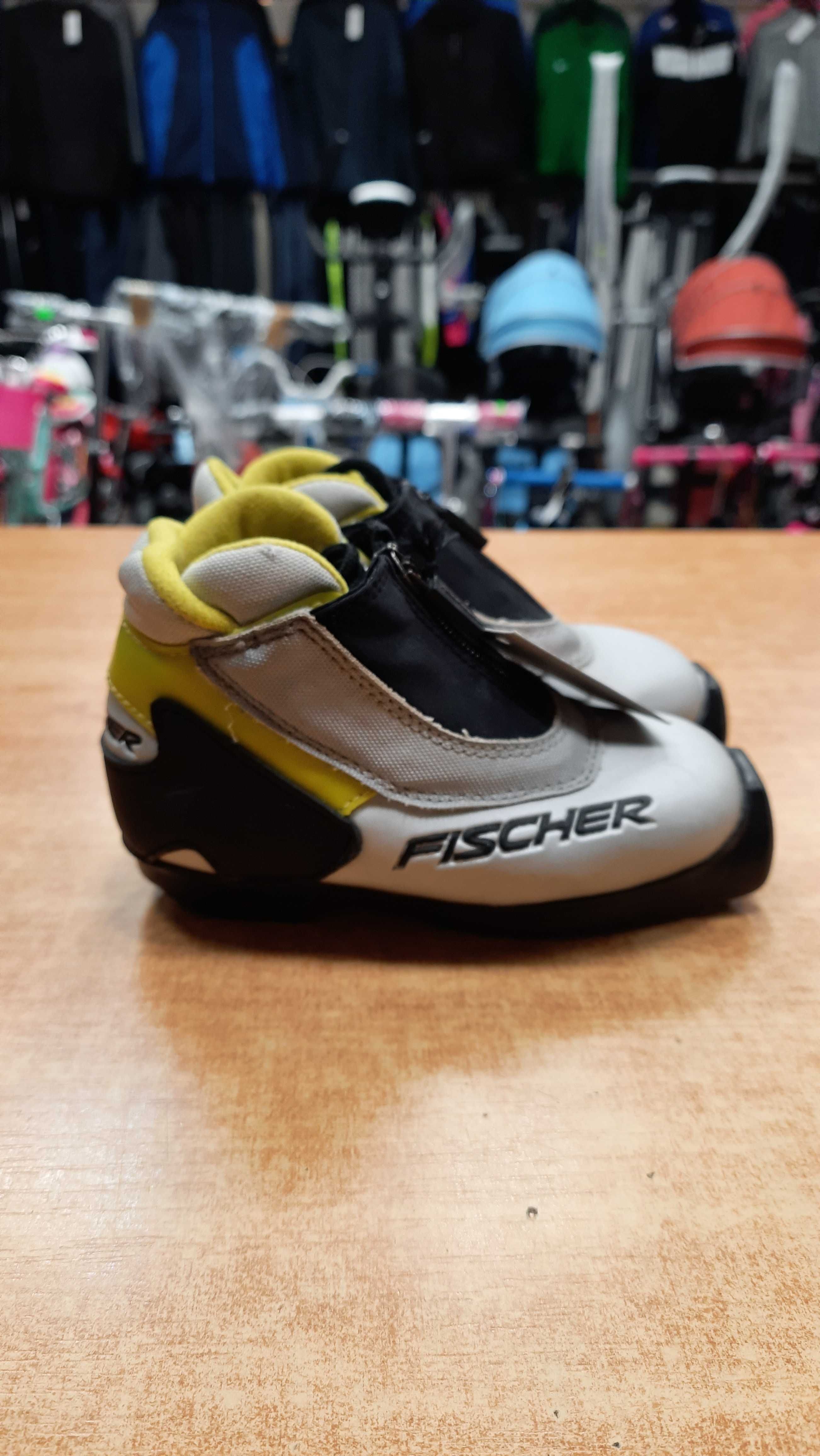 Buty do nart biegowych FISCHER ( rozmiar 26 )