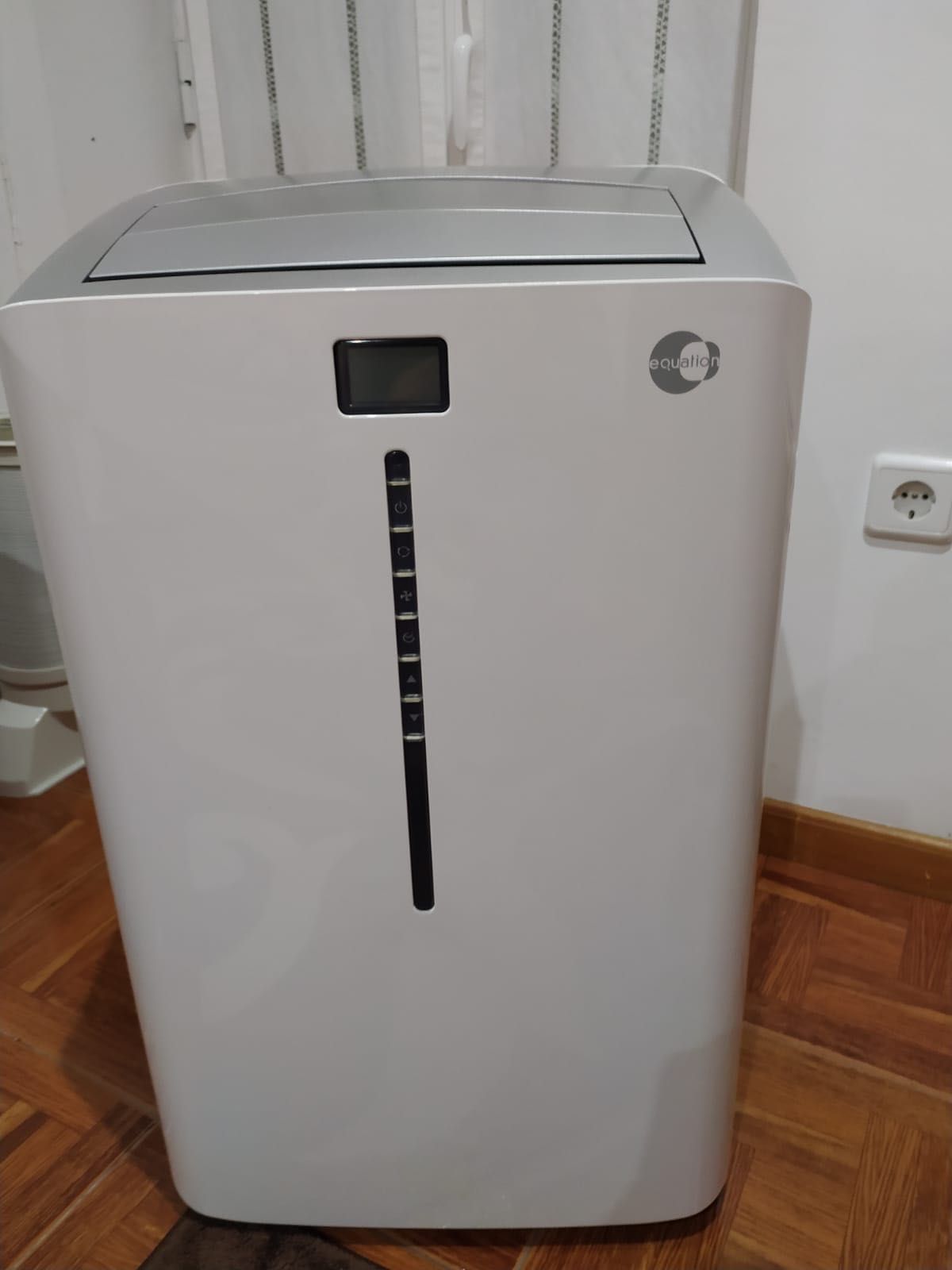 Ar Condicionado Portátil 12000 BTU Quente/Frio - COMO NOVO