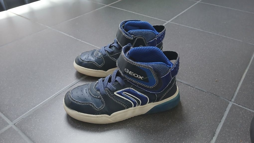 Buty firmy Geox.