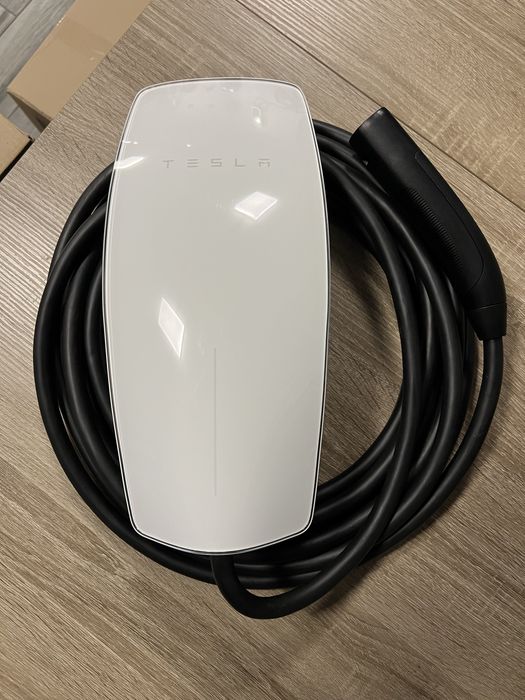 Настінна зарядна станція Tesla Gen 3 - кабель 7 м. (11.5 кВт., 48A)